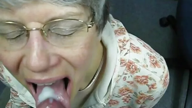 Novia amateur tetona gangbang con una bolsa videos de porno español latino de papel en la cara