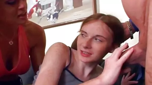 Alemana caliente videos porno xxx en español latino tiene sexo de vacaciones con corrida