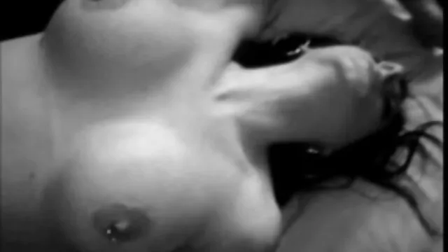 Negro semen en todo su cuerpo de milf videos xxx audio español latino MC169