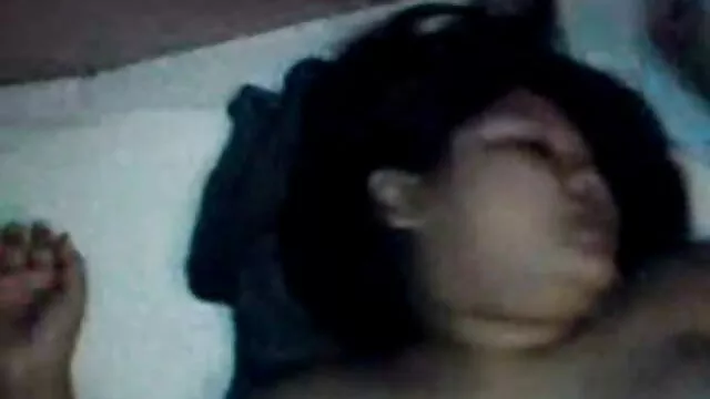 Caliente rubia alemana con pornub español latino medias negras recibe creampie