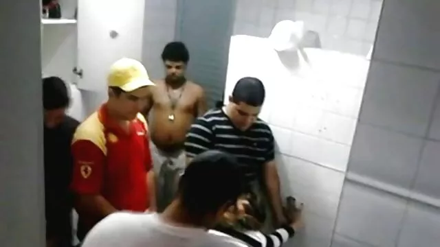 Azotado videos xxx en español latino por una mujer alta