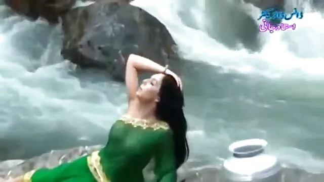 Perra adolescente de 18 años videos porno idioma latino