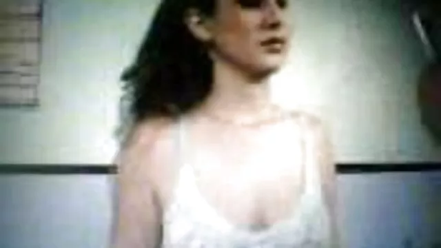 Mamá gordita con enormes tetas y un chico xxx audio latino